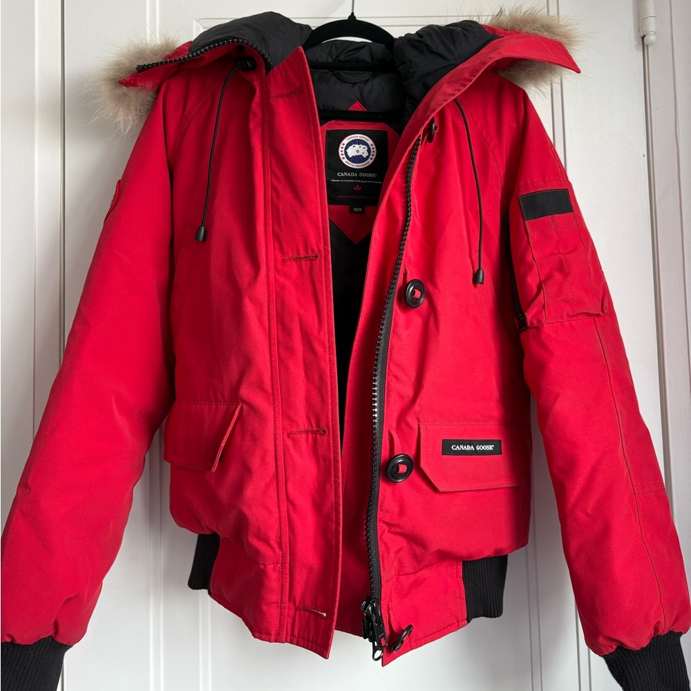 Canada Goose Women’s Chilliwack Bomber - Red - Picture 7 of 17